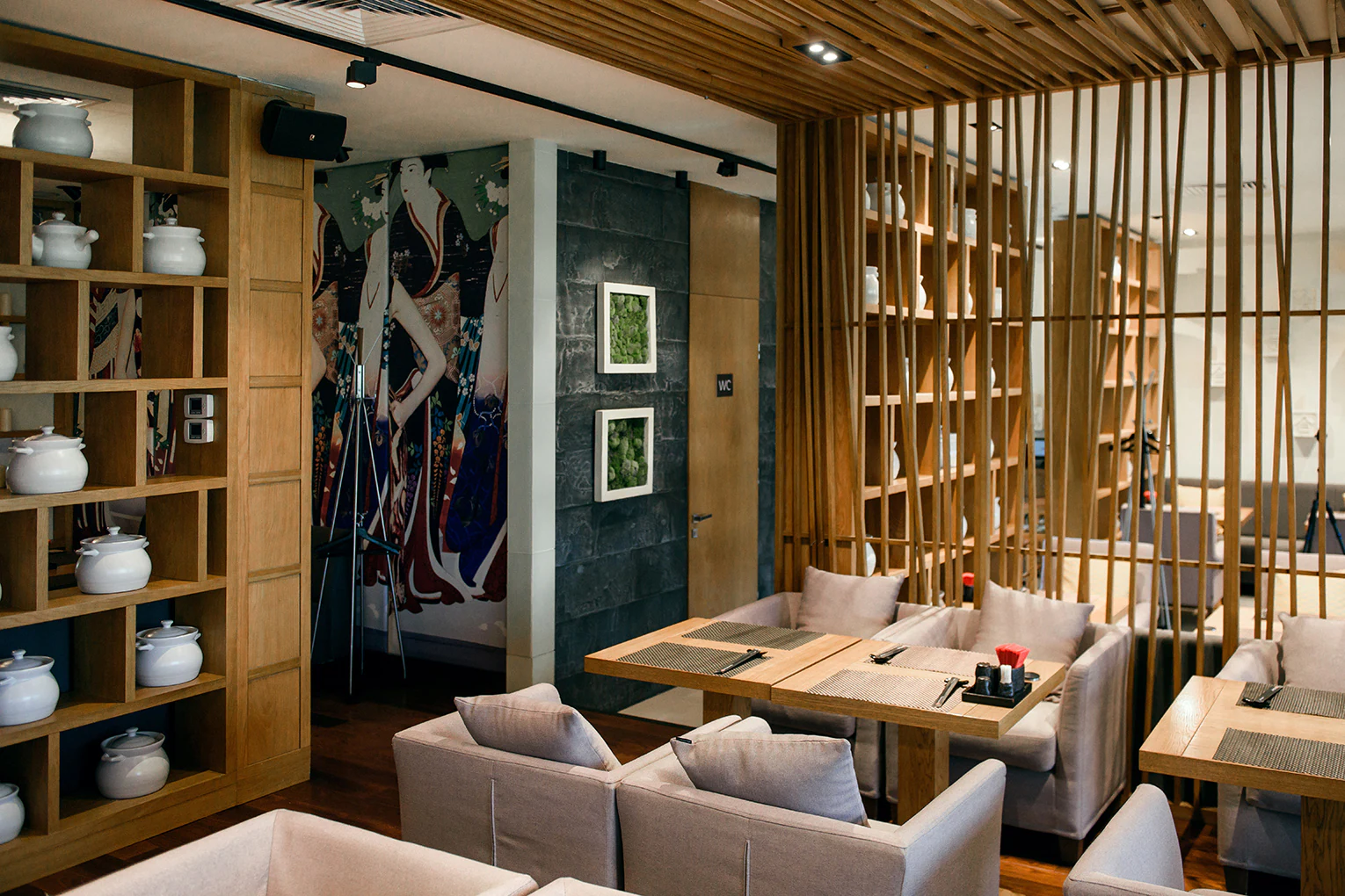 Yakitoriya — Washrooms & kintsugi — project view 7