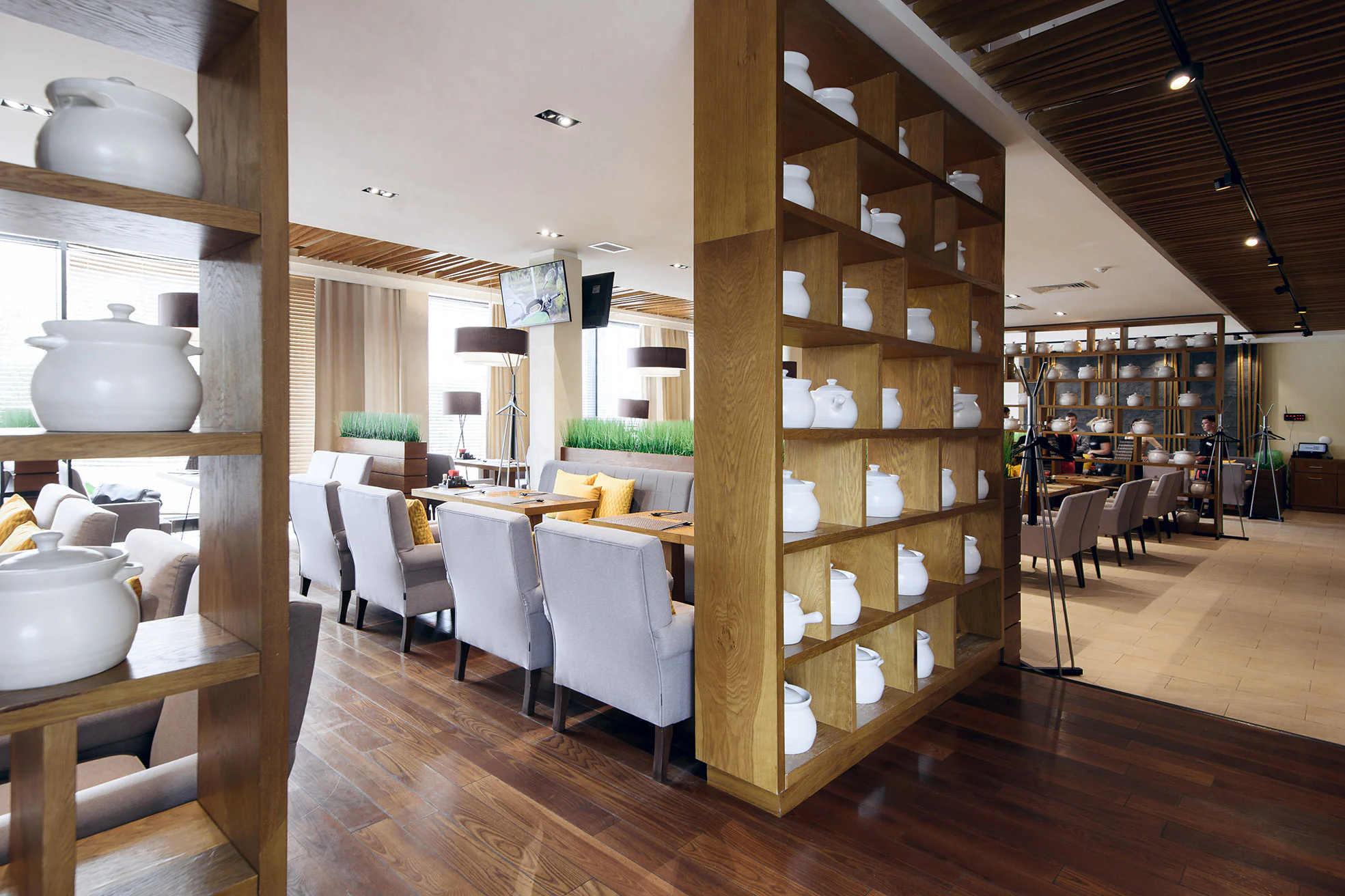Yakitoriya — Washrooms & kintsugi — project view 16